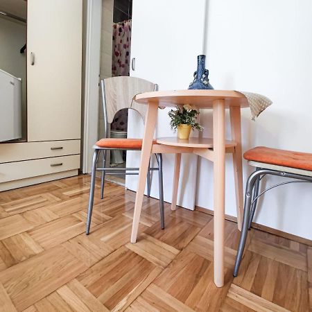 Apartmani Fistanic-Joskic มาคาร์สกา ภายนอก รูปภาพ
