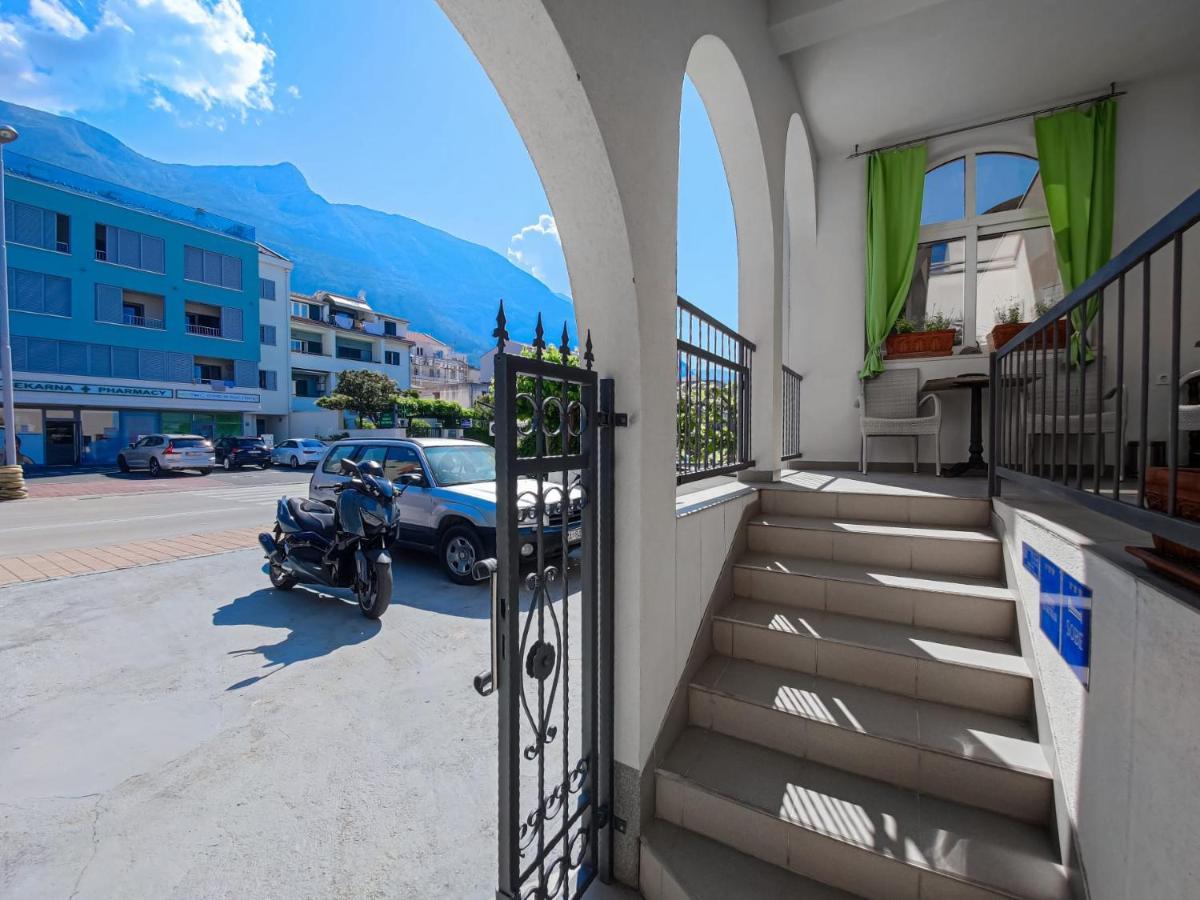 Apartmani Fistanic-Joskic มาคาร์สกา ภายนอก รูปภาพ