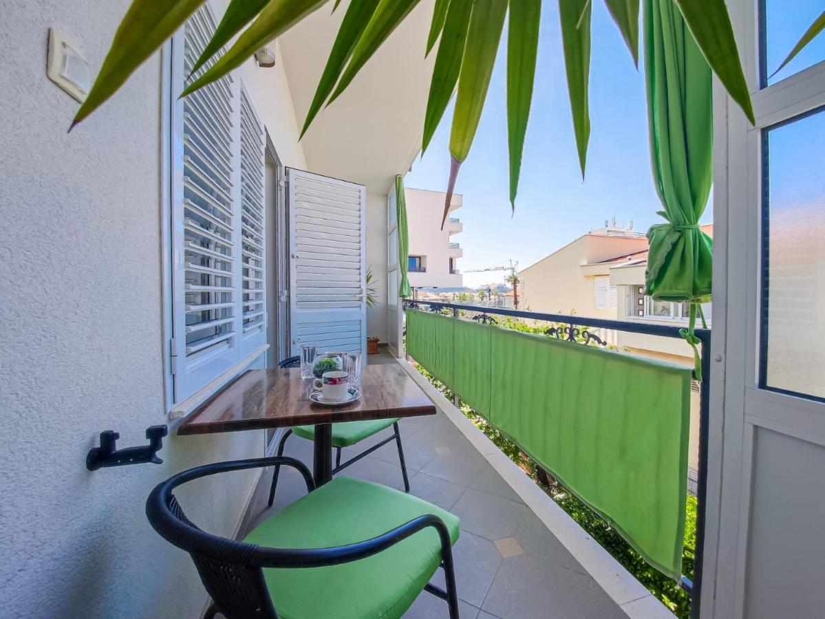 Apartmani Fistanic-Joskic มาคาร์สกา ภายนอก รูปภาพ