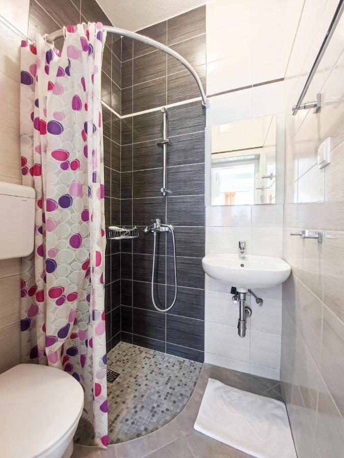 Apartmani Fistanic-Joskic มาคาร์สกา ภายนอก รูปภาพ